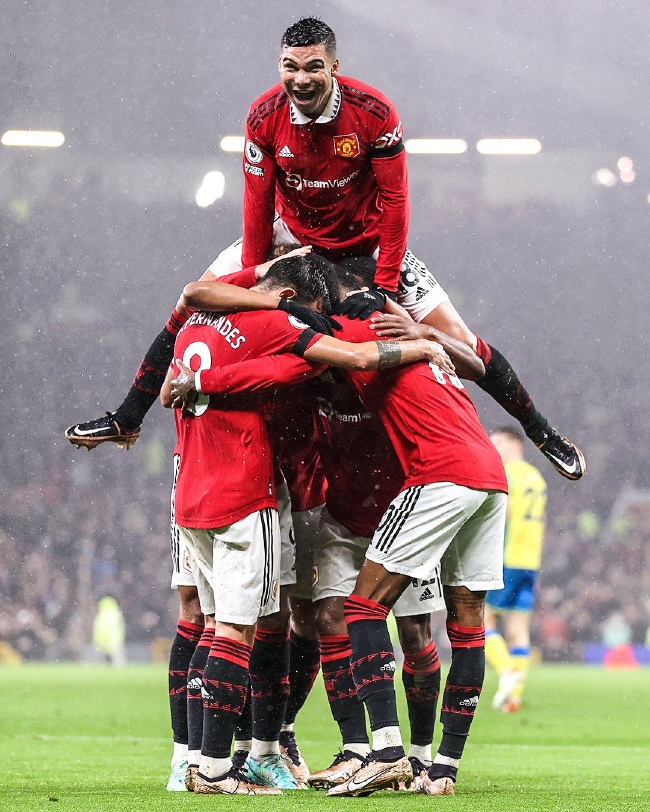 夸安萨3500万镑转会费成药厂队史标王，德米尔拜、希克分列其后.