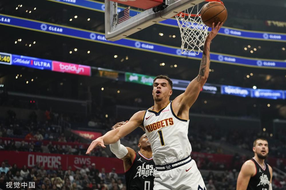 这些事件背 这些事件背