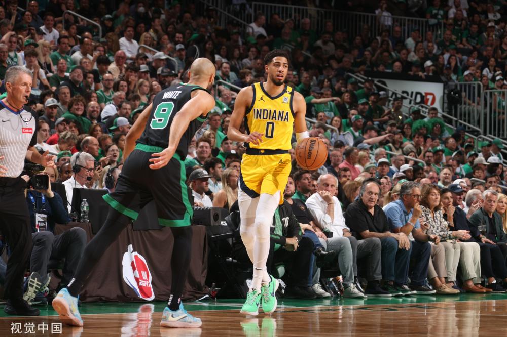 迷兴奋不已 迷兴奋不已