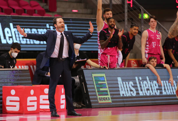 强大而稳定！西班牙是首支3次晋级欧国联决赛圈的球队.